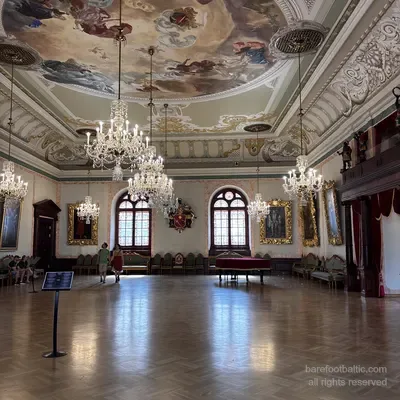 La Grande Sala della Casa delle Teste Nere con il soffitto dipinto, Riga, Lettonia
